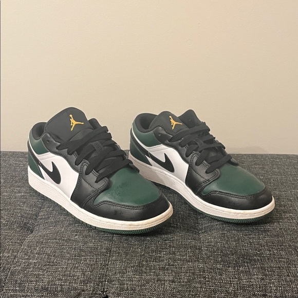air jordan 1 low green toe